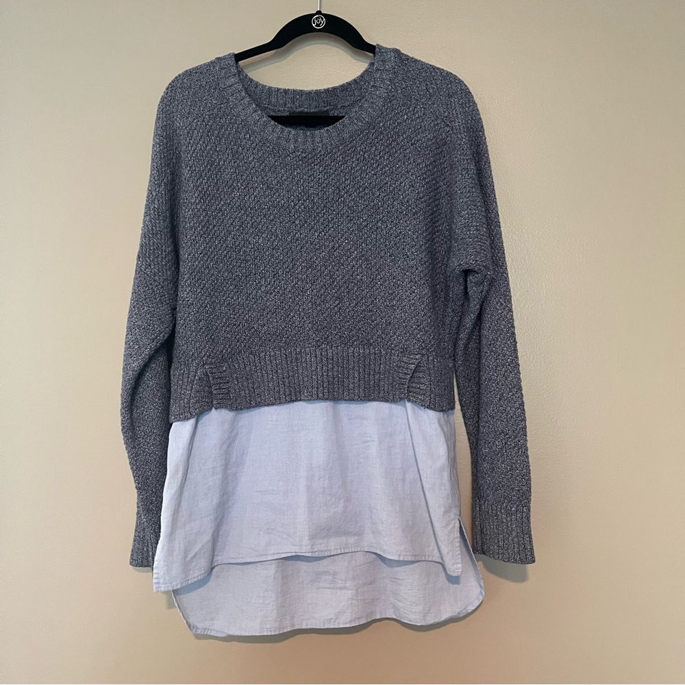 Banana Republic Crewneck Sweater, Blouse on bottom, Size Medium, UGC, Bl…